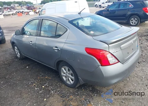 2014 Nissan Versa 1.6 Sv z USA, uszkodzony, nr VIN 3N1CN7APXEL862867